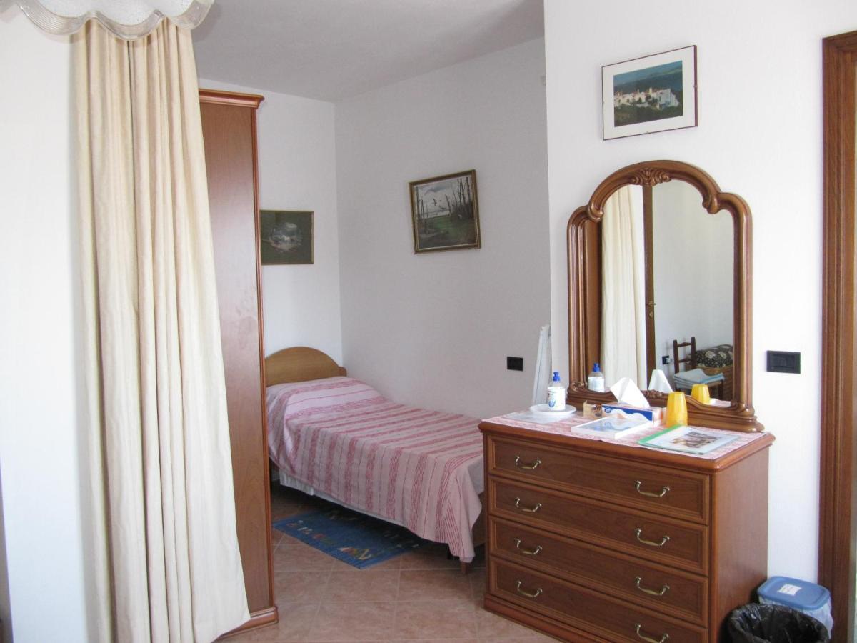 Bed and Breakfast Il Portico Uras Экстерьер фото