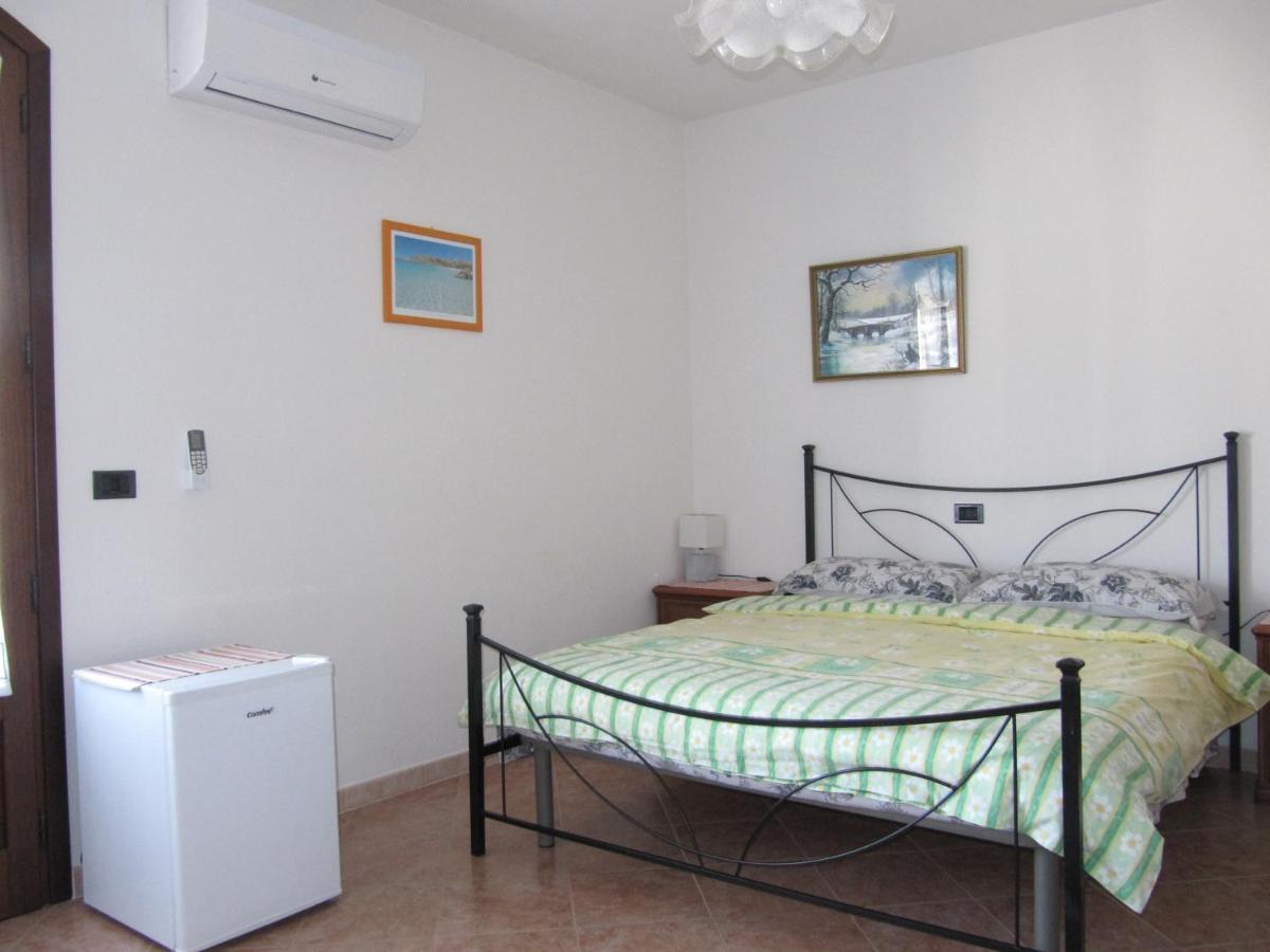 Bed and Breakfast Il Portico Uras Экстерьер фото