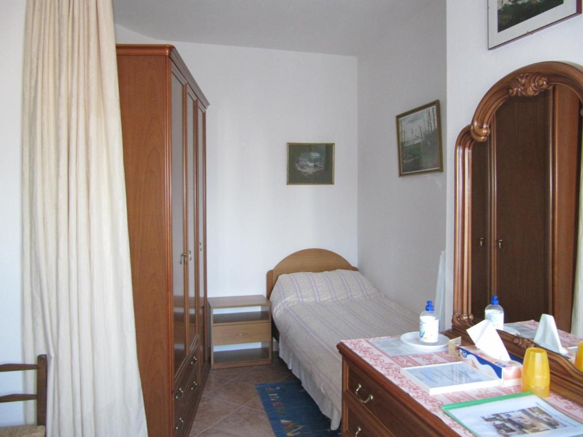 Bed and Breakfast Il Portico Uras Экстерьер фото