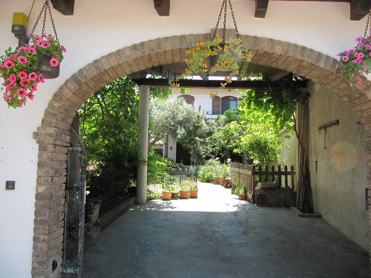 Bed and Breakfast Il Portico Uras Экстерьер фото