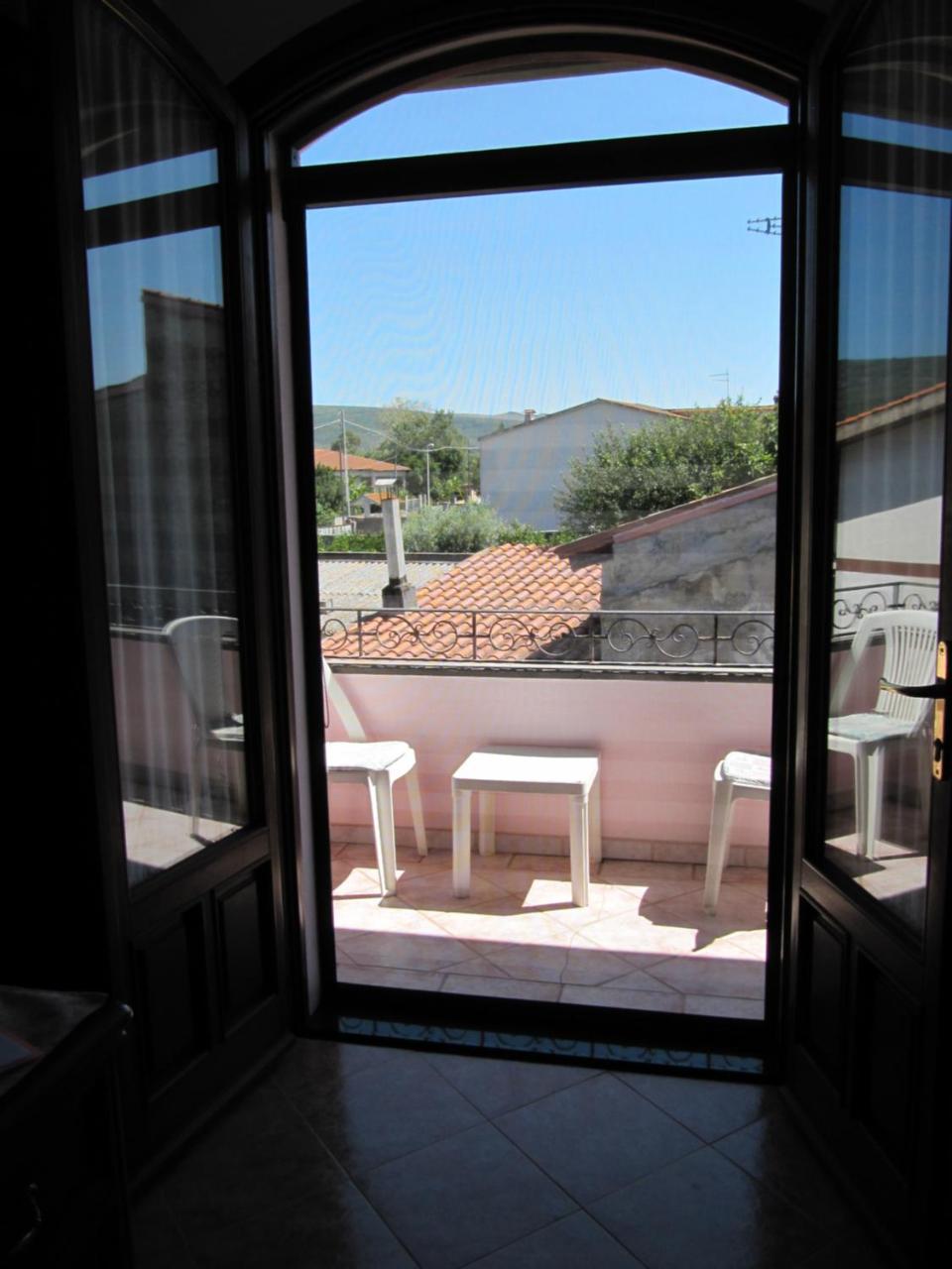 Bed and Breakfast Il Portico Uras Экстерьер фото